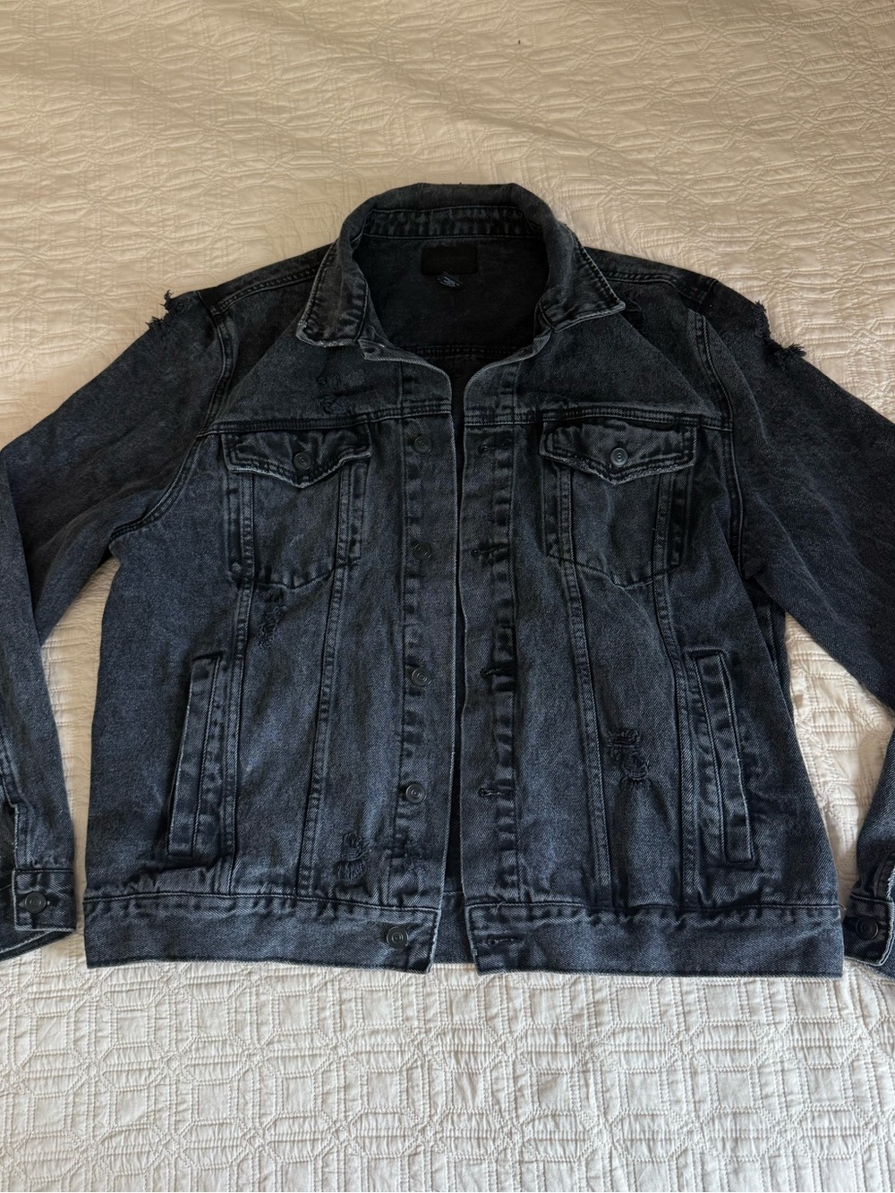 Forever 21 Men's Washed Black Denim Jacket - Classic Trucker Style